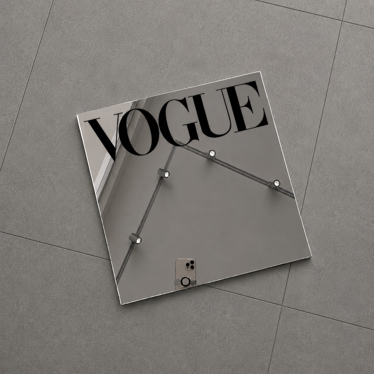 Vogue Mirror – Fashion-Inspired Aesthetic Wall Mirror